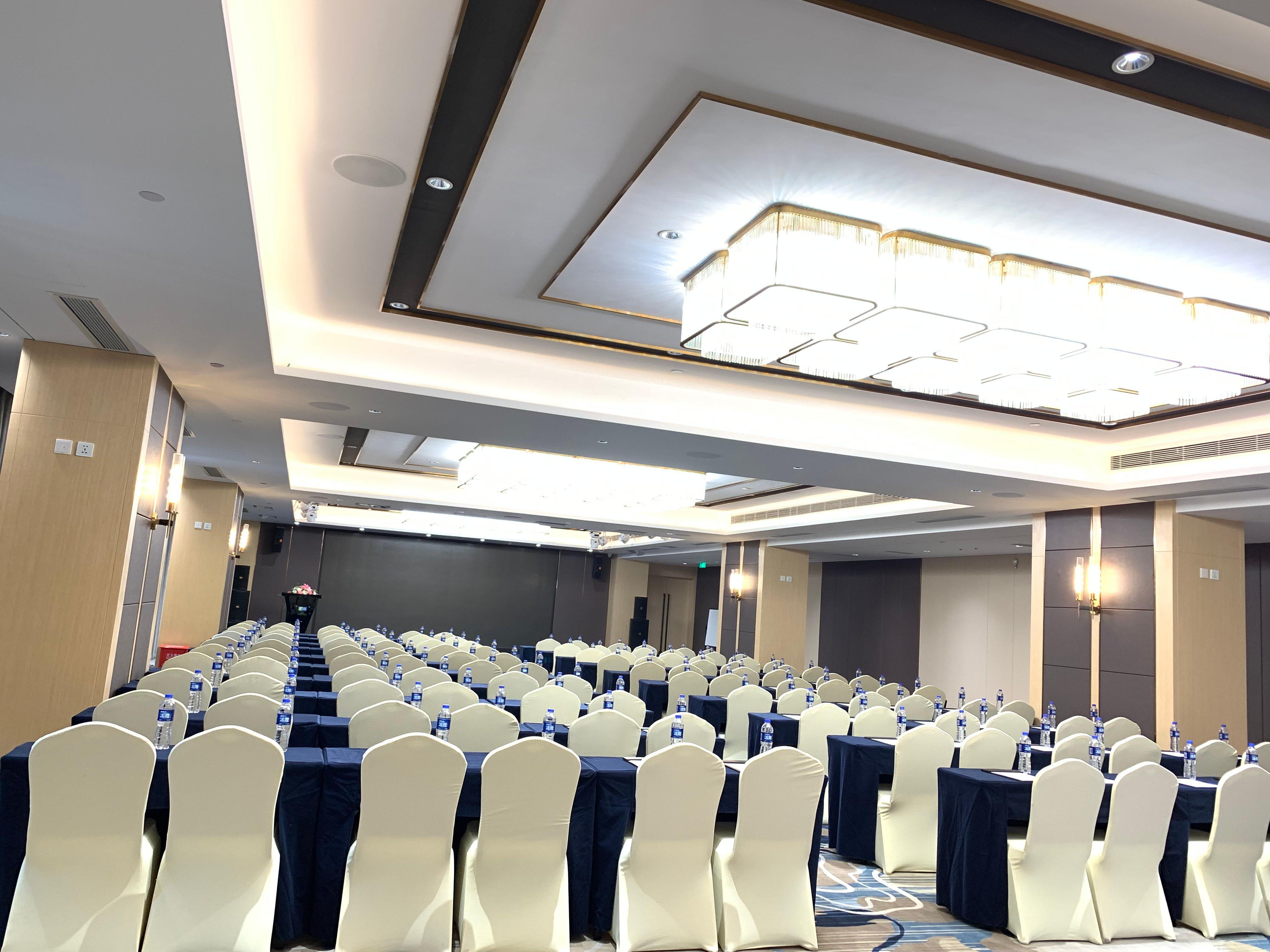 Holiday Inn Express Chengdu Tianhe By Ihg Pixian Bagian luar foto