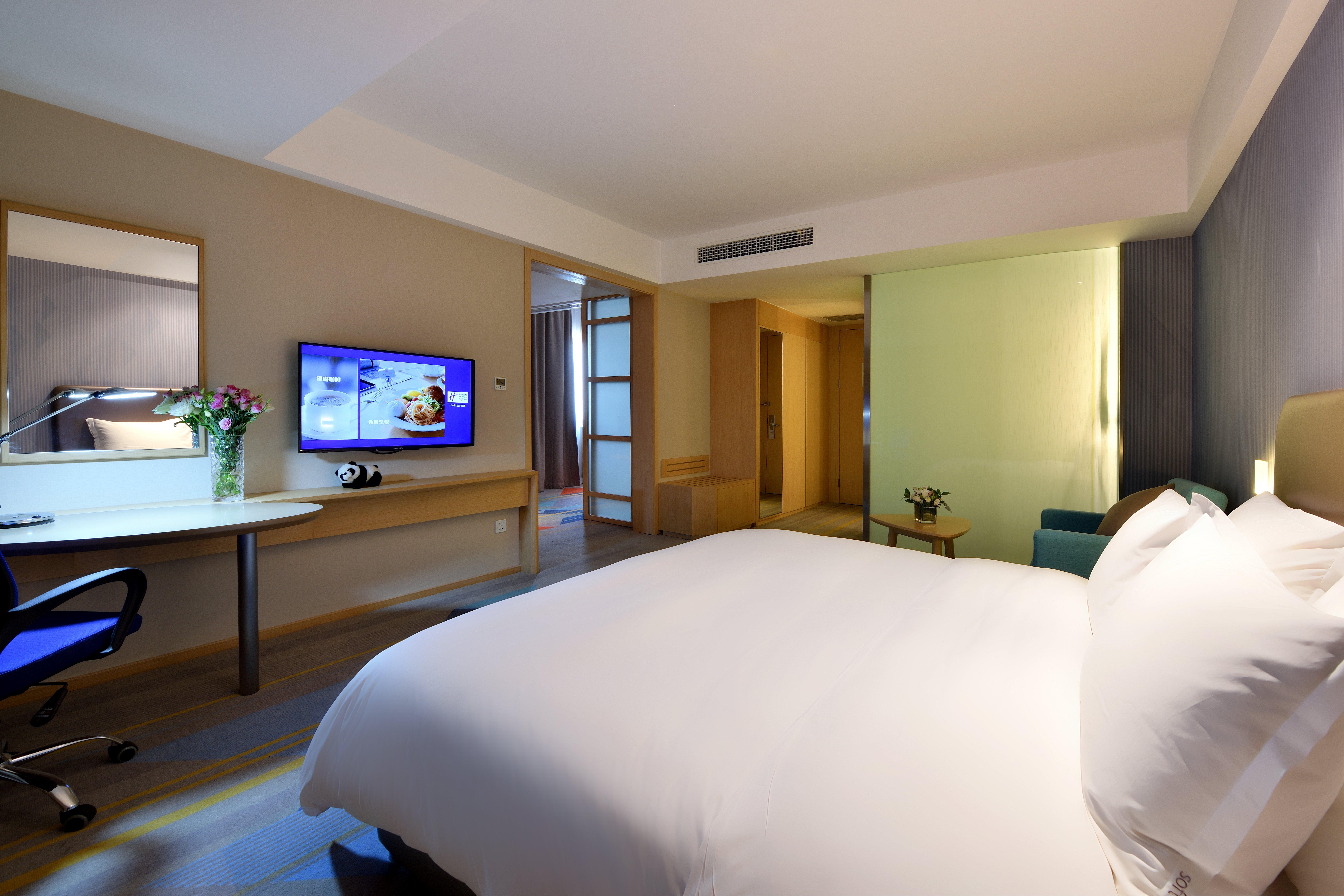 Holiday Inn Express Chengdu Tianhe By Ihg Pixian Bagian luar foto