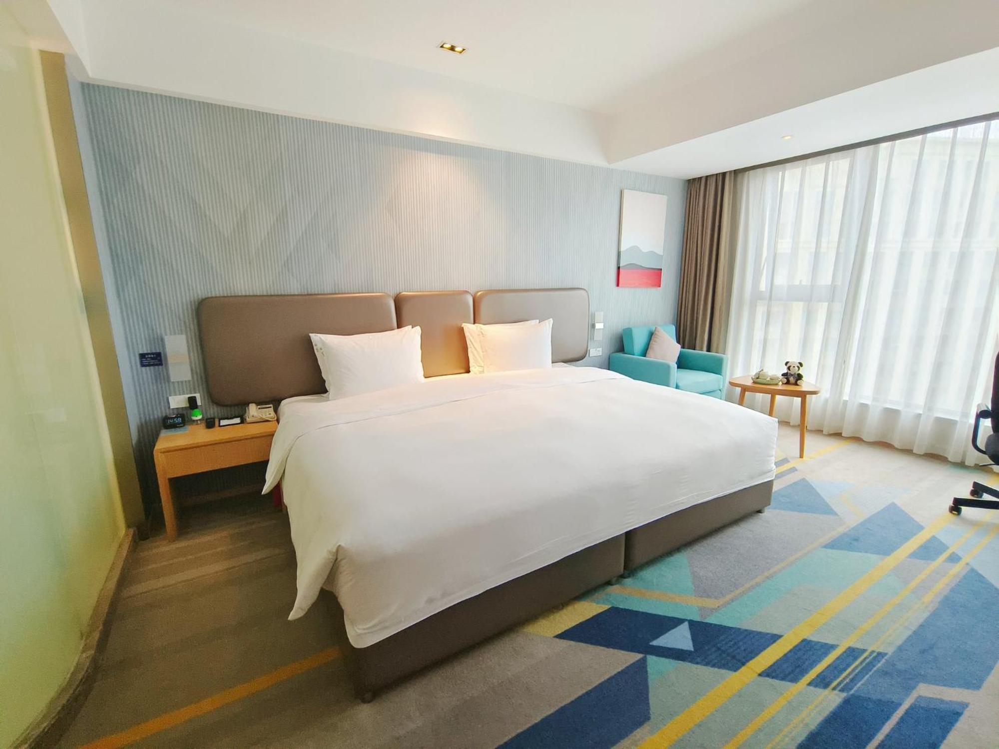 Holiday Inn Express Chengdu Tianhe By Ihg Pixian Bagian luar foto
