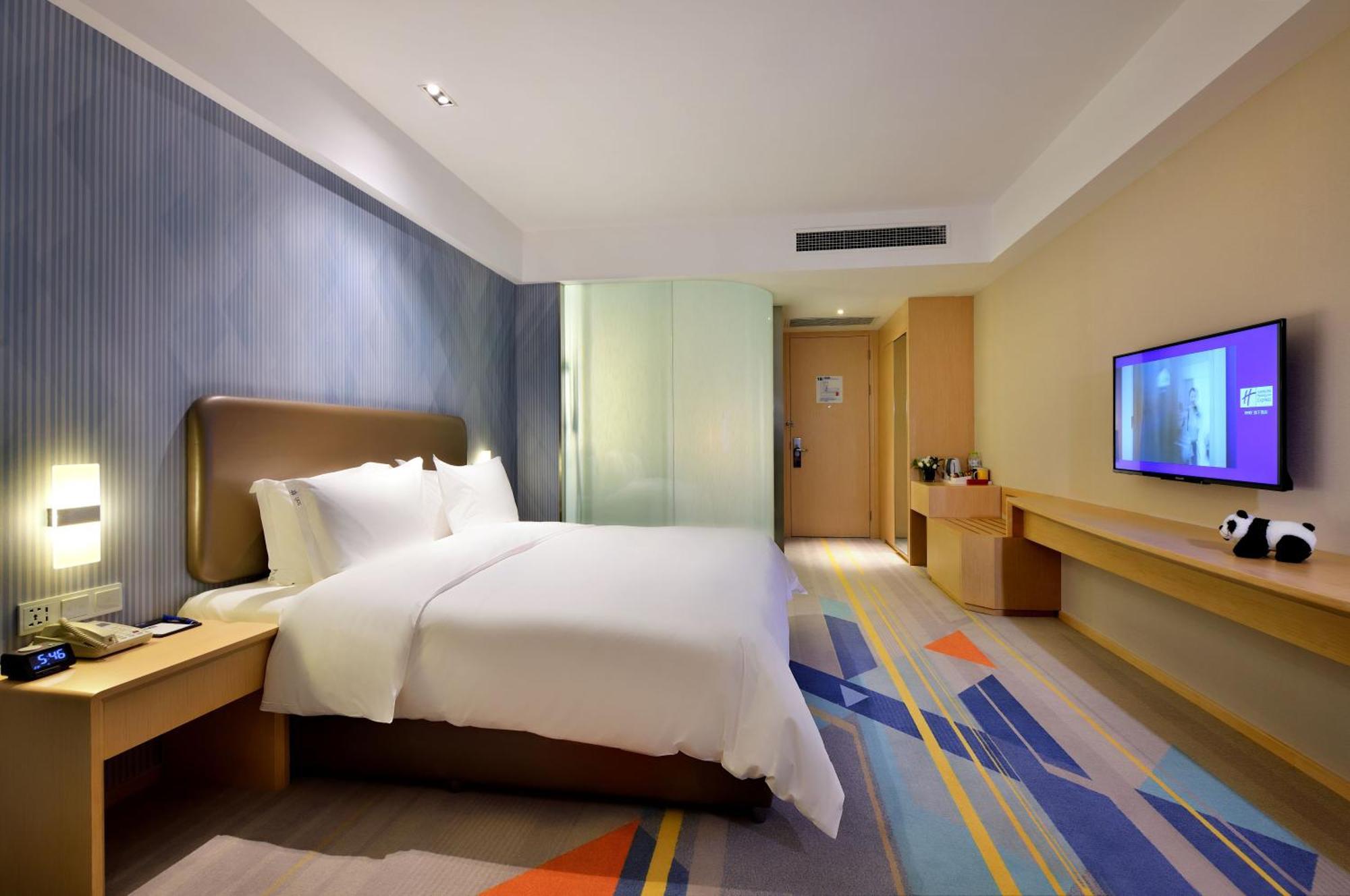 Holiday Inn Express Chengdu Tianhe By Ihg Pixian Bagian luar foto