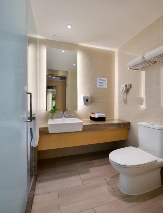 Holiday Inn Express Chengdu Tianhe By Ihg Pixian Bagian luar foto