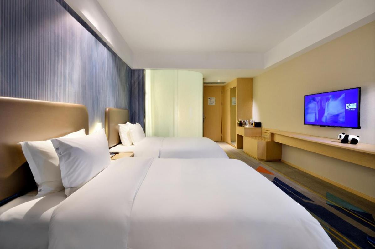 Holiday Inn Express Chengdu Tianhe By Ihg Pixian Bagian luar foto